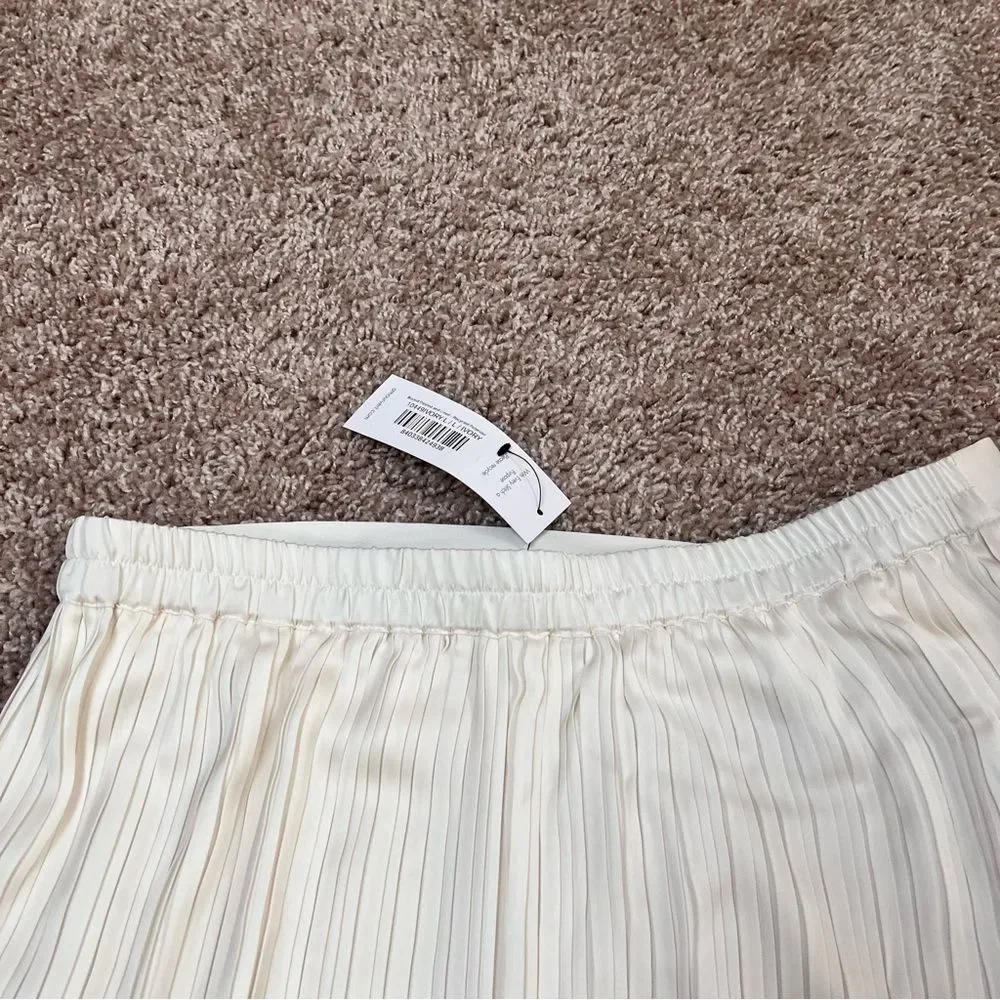 Amour Vert Blazed Pleated and Lined Skirt